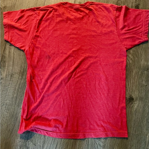 Edgartown Meat & Fish Market Martha’s Vineyard Red Graphic Tee – Tultex Large - Picture 3 of 5